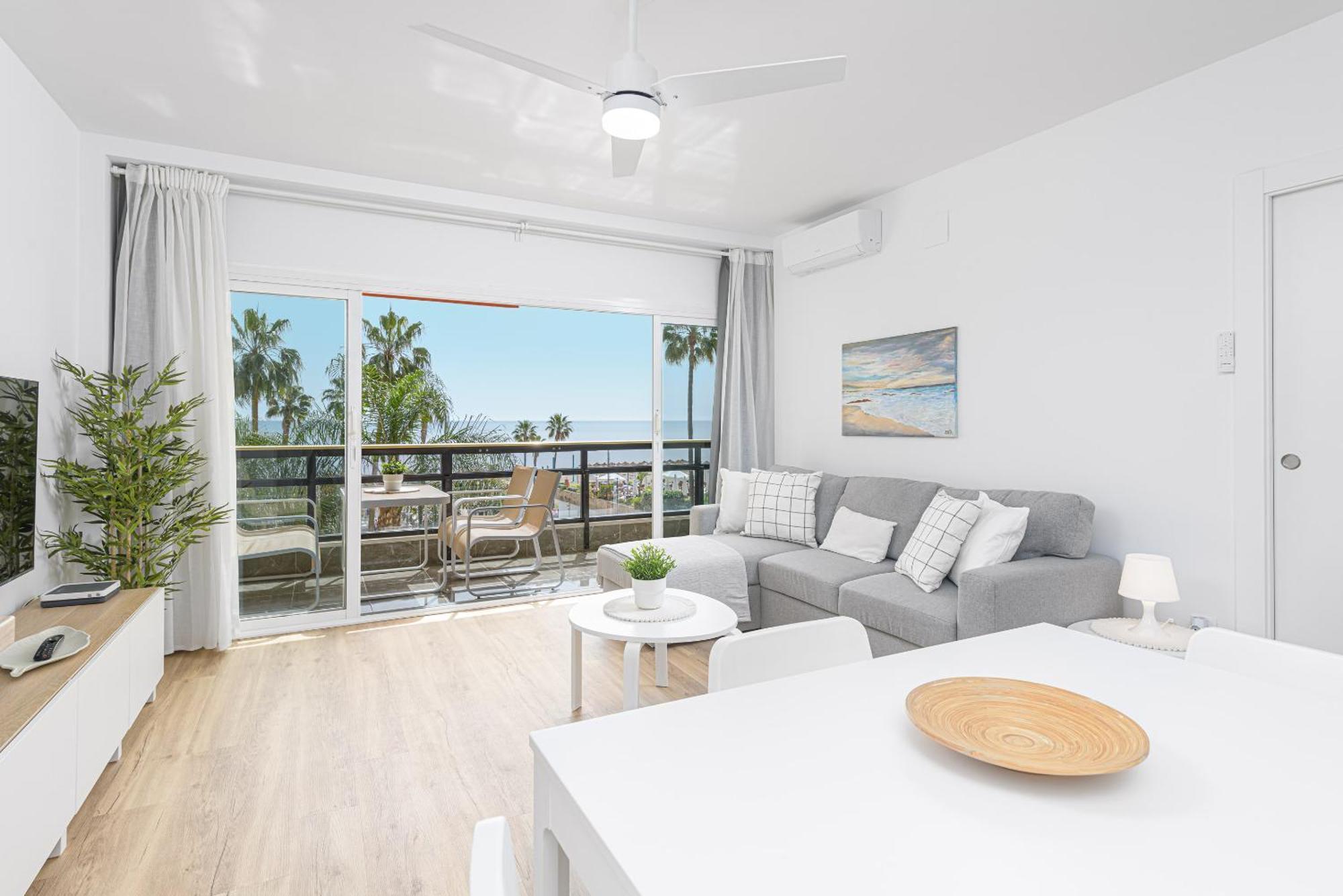 Amazing Carihuela View & Parking Apartman Torremolinos Kültér fotó