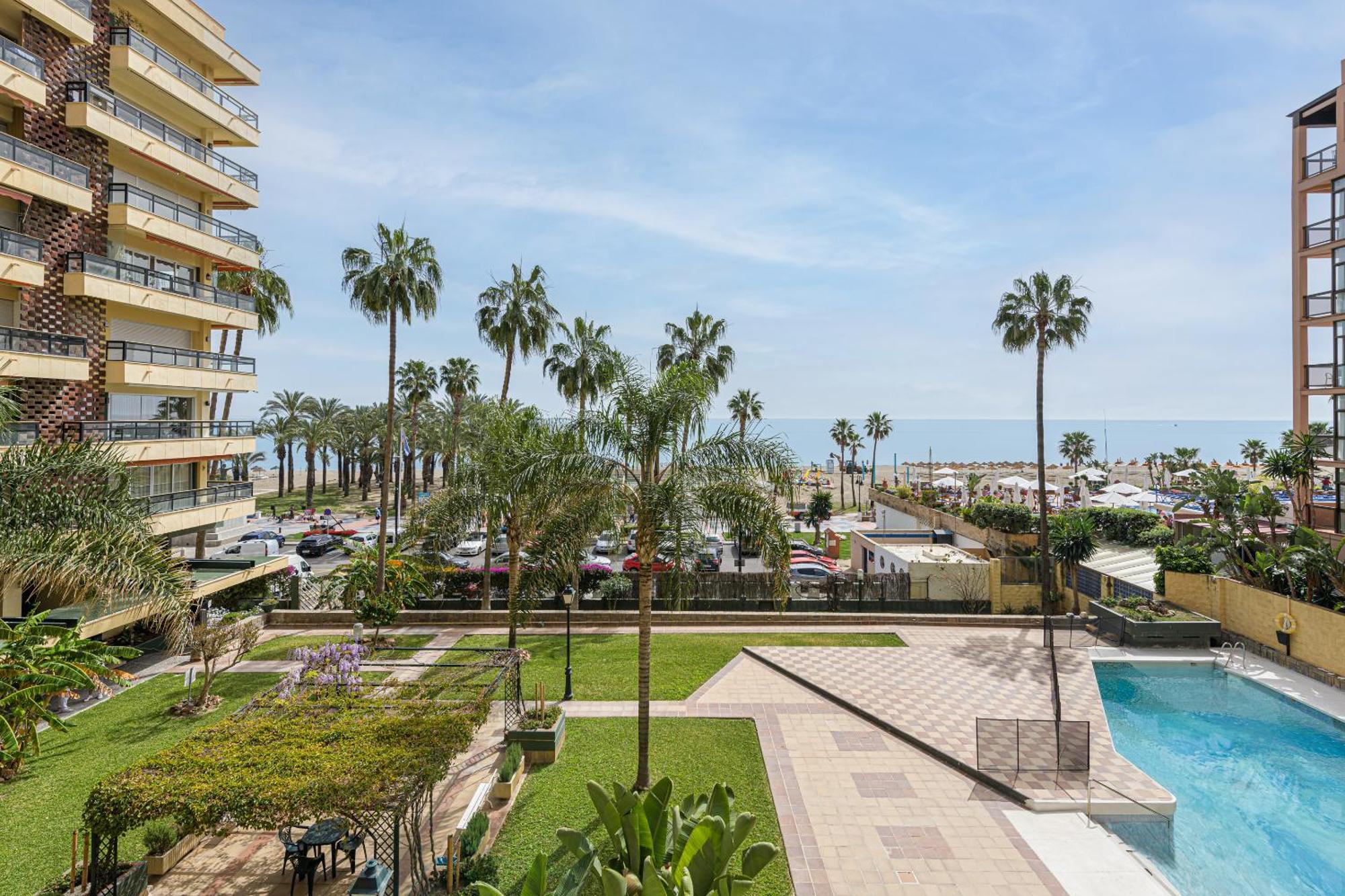 Amazing Carihuela View & Parking Apartman Torremolinos Kültér fotó